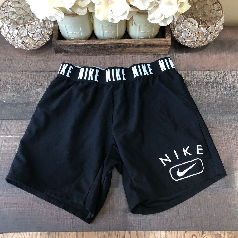 Nike Shorts 